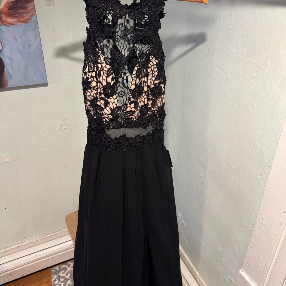 Soieblu Black Lace Backless Dress